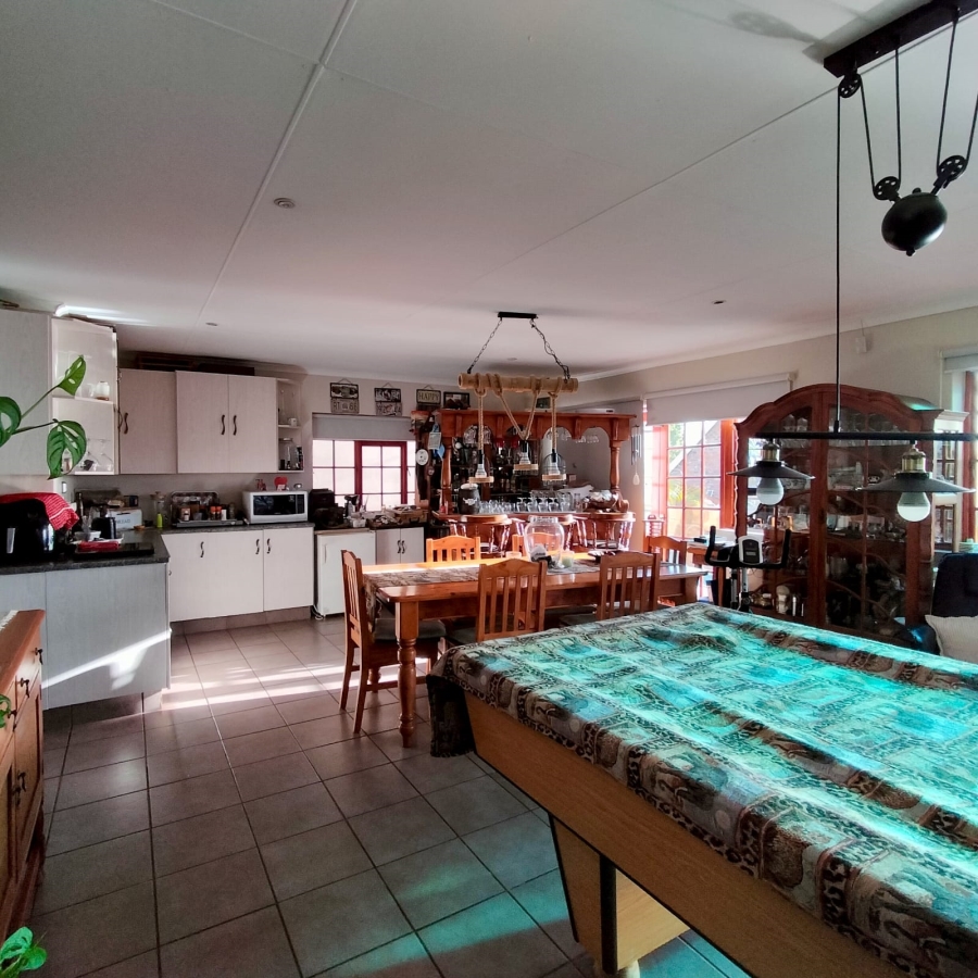 4 Bedroom Property for Sale in Fraaiuitsig Western Cape